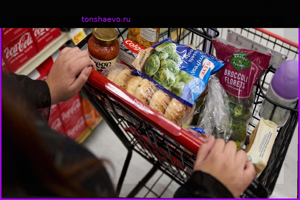 США при Трампе: Walmart снижает цены на продукты по требованию Трампа