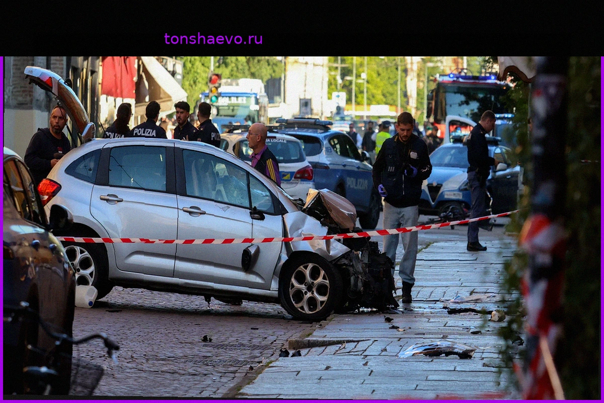 Множество пострадавших: Автомобиль въехал в толпу людей в Италии