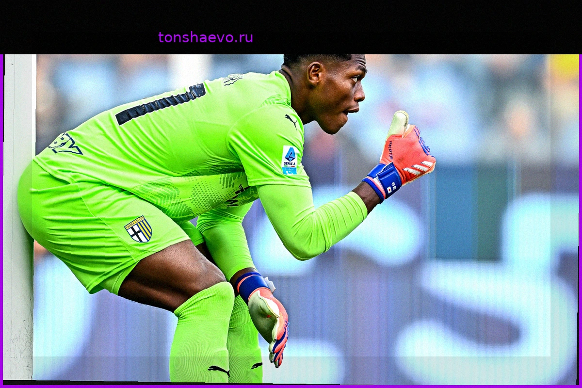 Астон Вилла может заменить Мартинеса вратарем Пармы Сузуки
