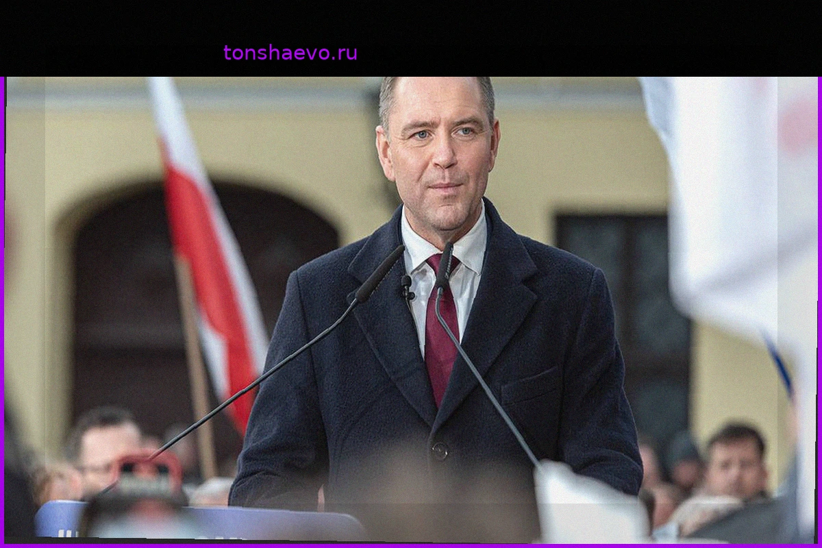 Премьер-министр Польши Туск поддержал инициативу о лишении Зеленского высшей награды