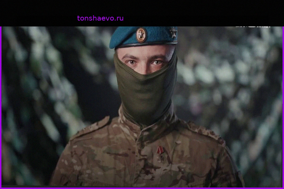 Актеры московских театров и участник военной операции к 9 Мая почтили память стихотворением Симонова