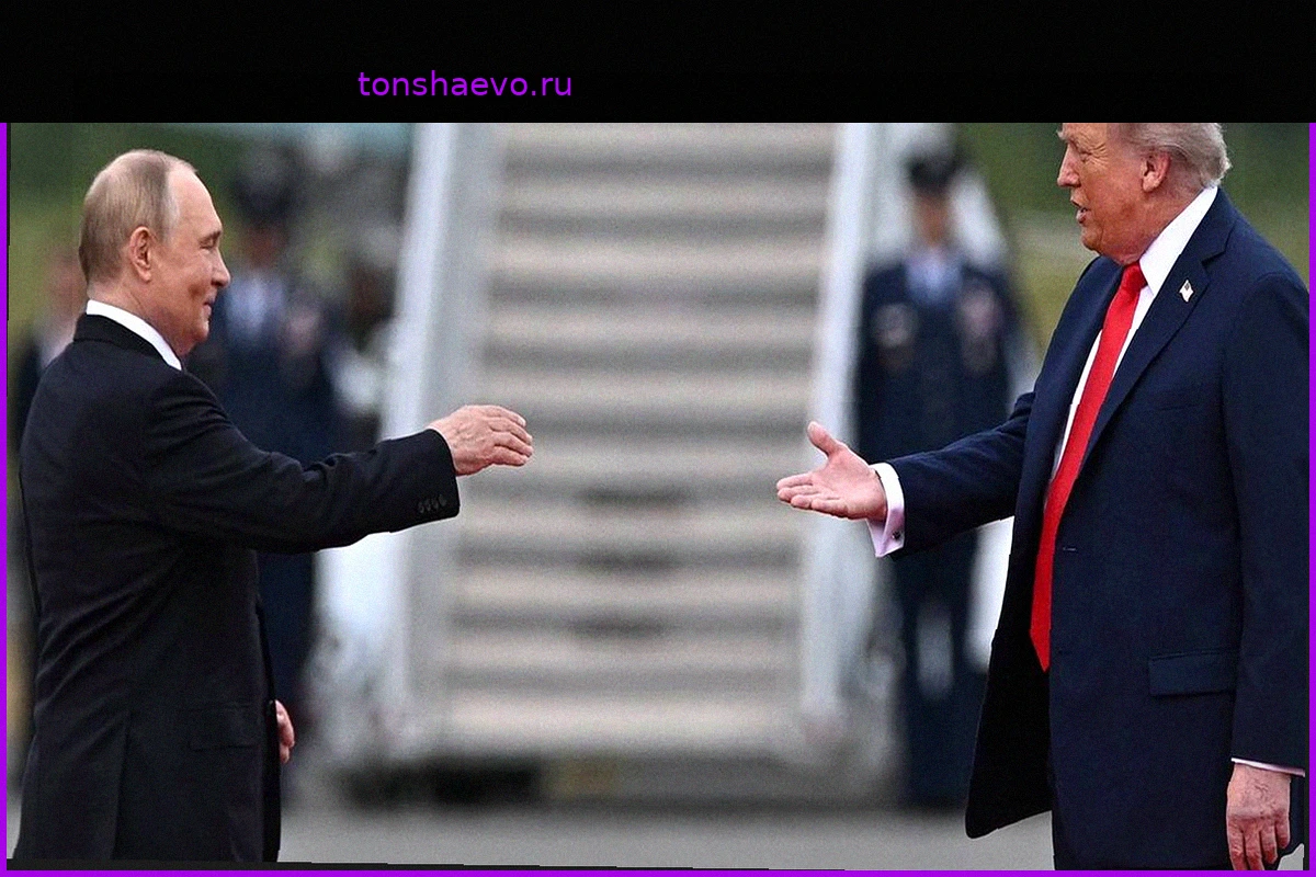 Макрон: Трамп чуть не подписал договор о передаче земель Украины на Аляске
